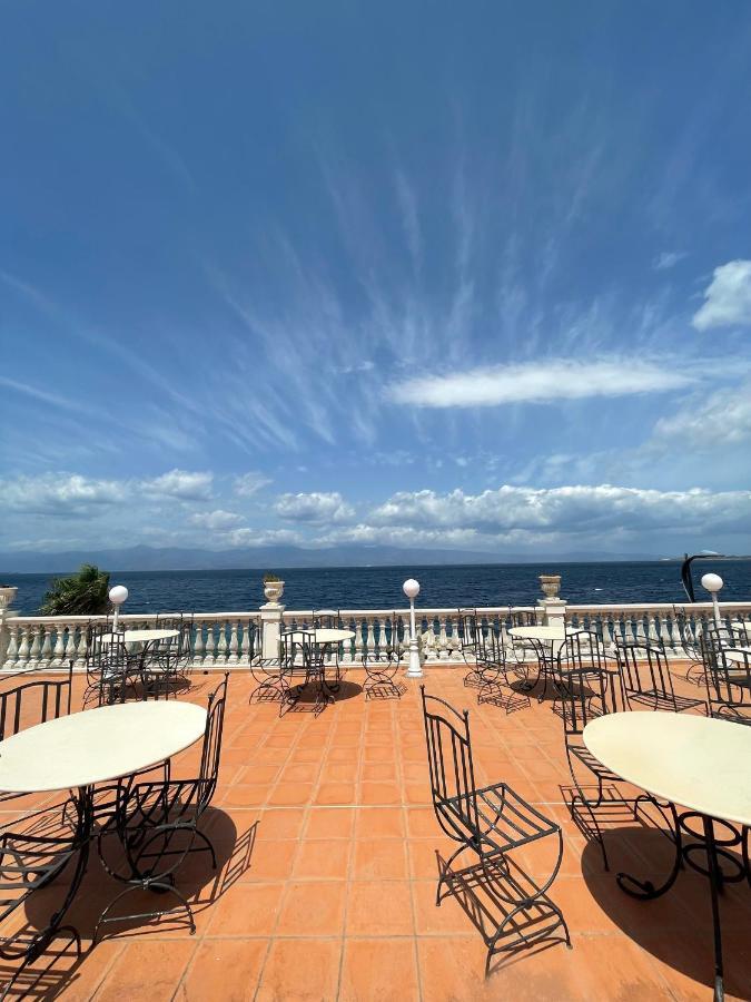 Hotel La Lampara Реджо-ди-Калабрия Экстерьер фото
