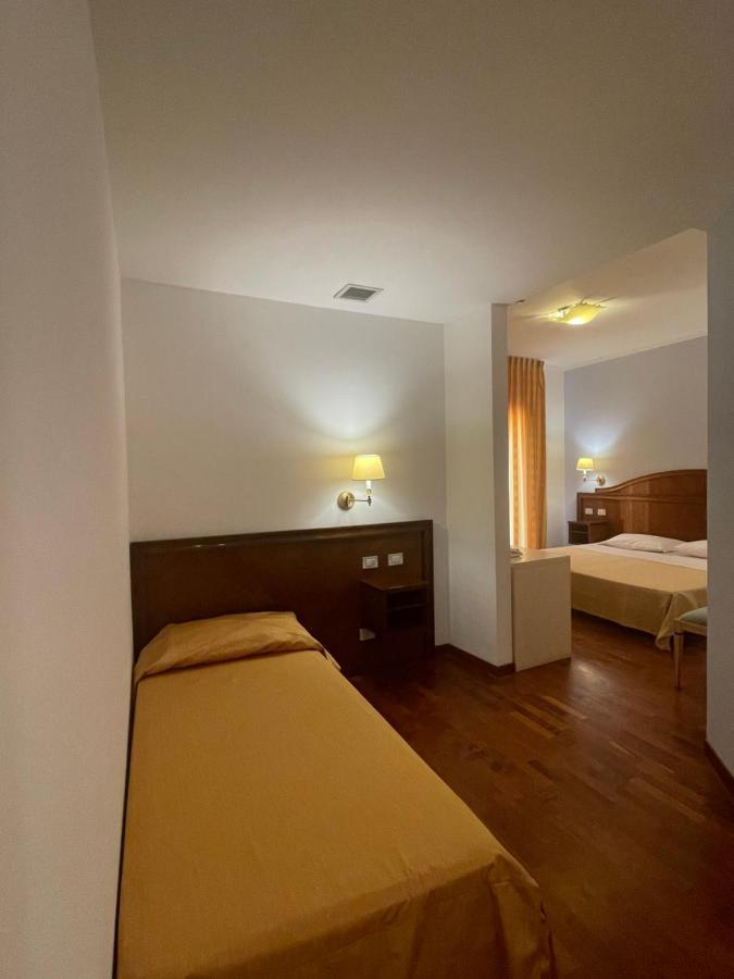 Hotel La Lampara Реджо-ди-Калабрия Экстерьер фото