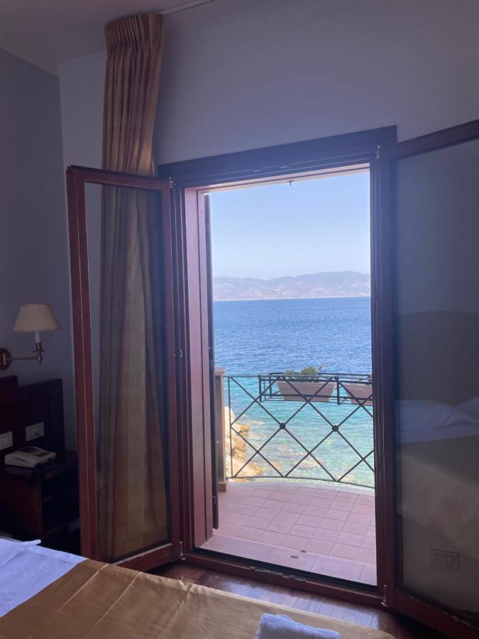 Hotel La Lampara Реджо-ди-Калабрия Экстерьер фото
